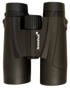 snímek binokulární dalekohled Levenhuk Karma 10x42