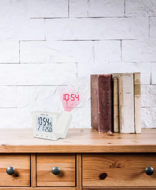 foto hodiny Explore Scientific RC s digitálním projektorem teploměrem pro vnitřní použití, bílá barva,  5